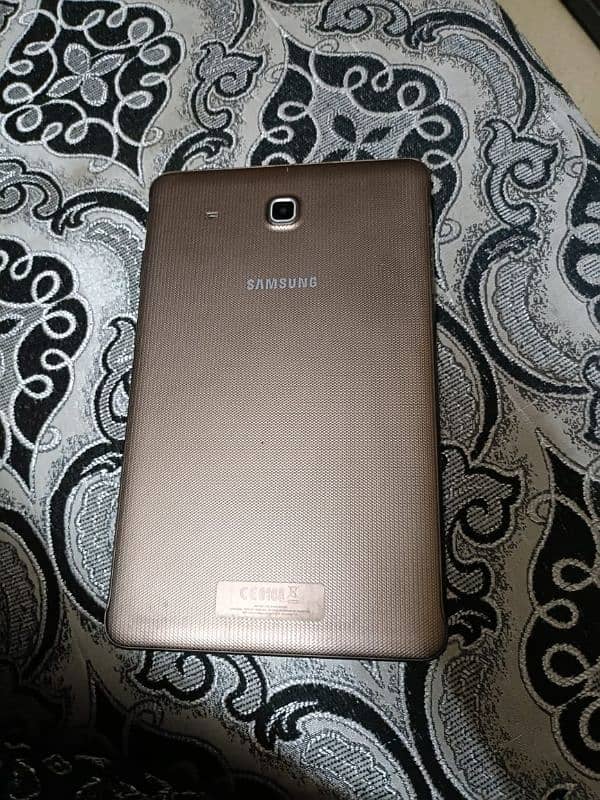 Samsung TAB E , Condition 9/10 6