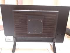 24 inch monitor for urgent sale