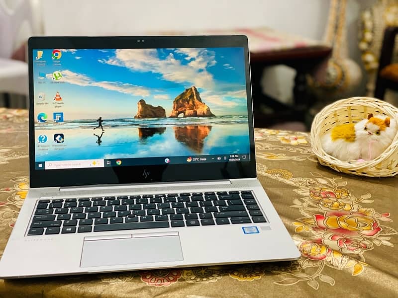 Hp Elite Book G5 840 with touch screen 4