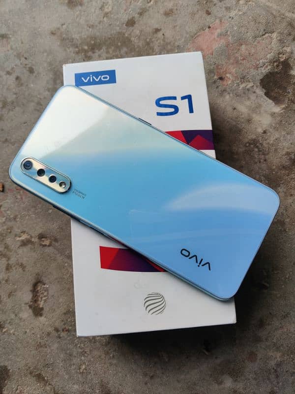 vivo S1 4/128 Good condition 0