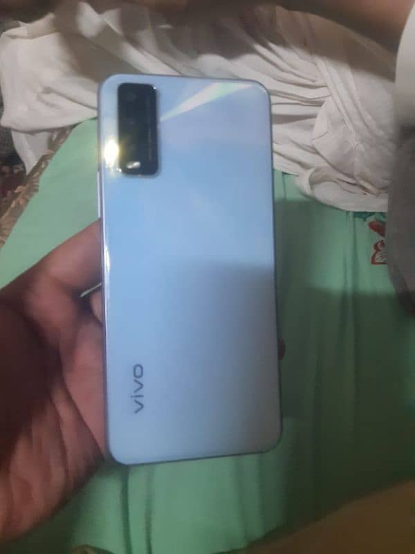 Vivo y 20 4