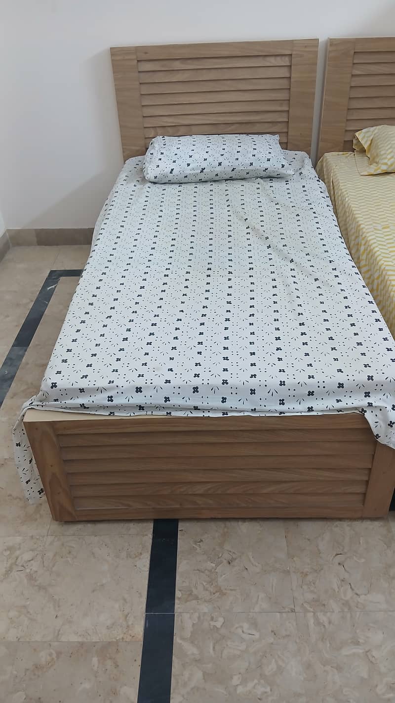 Bed + Mattress 6