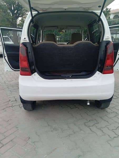 Suzuki Wagon R 2016 13