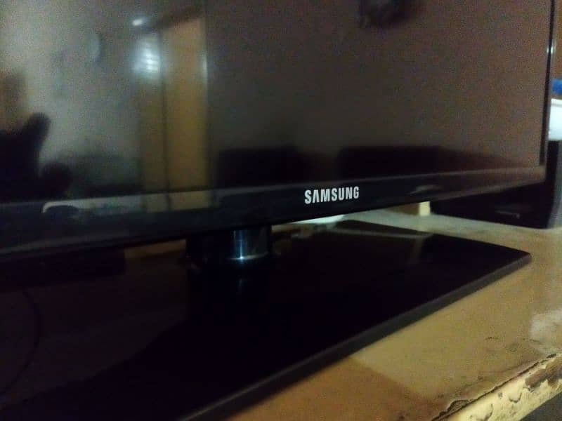 Samsung Led Tv - 32 Inches 3