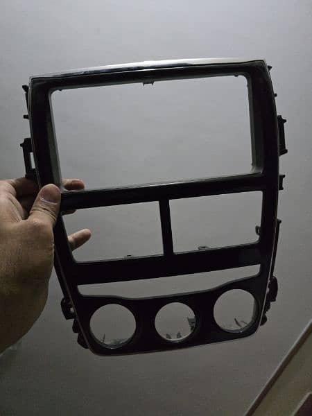 Toyota Yaris Original Music System + Frame 1