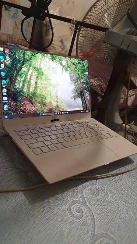 Dell xps 13 9370  core i7  7th generation   Ross gold colour 1