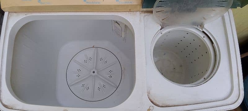 Dawlance dryer washing machine. 3