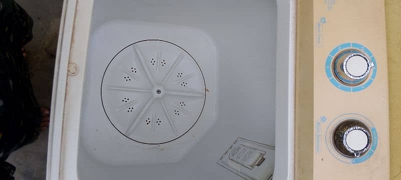 Dawlance dryer washing machine. 6