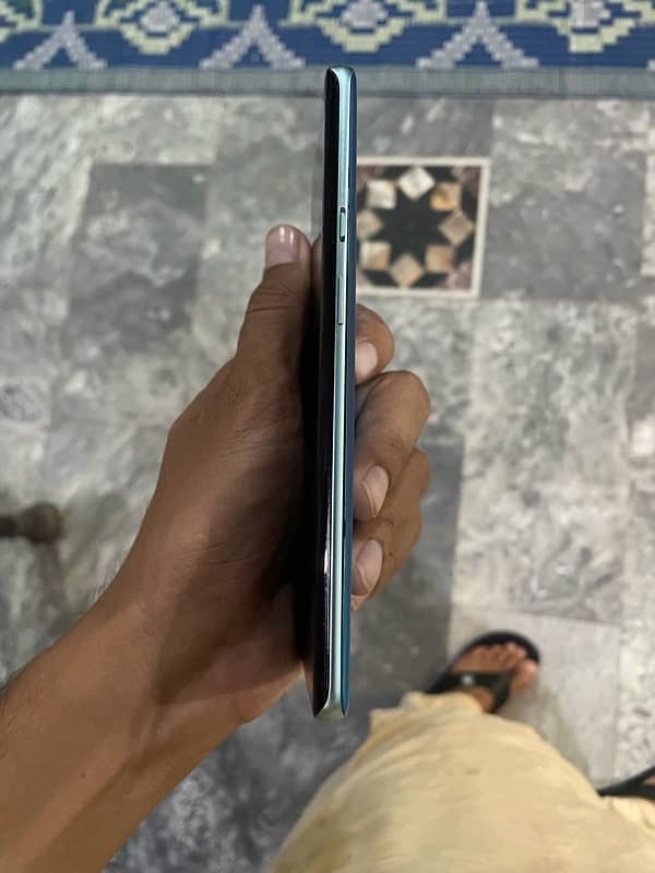 one plus 8 pro for sell 3