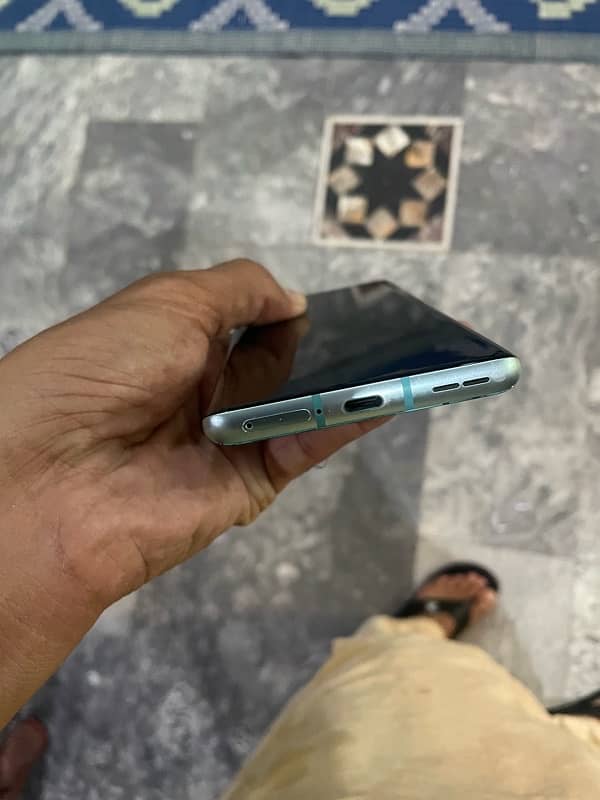 one plus 8 pro for sell 6