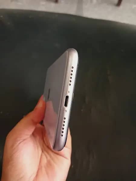 Iphone 11 Non PTA 3