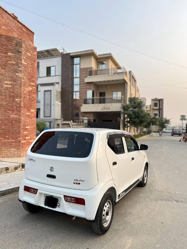 Suzuki Alto 2023 4