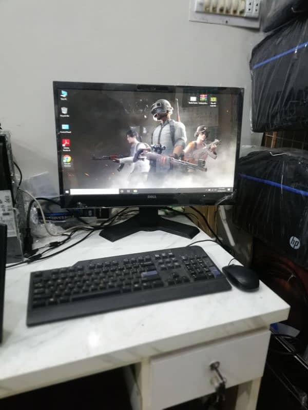 Dell 20", 22" & 24" LED Monitors in fresh Condition (UAE Import Stock) 5