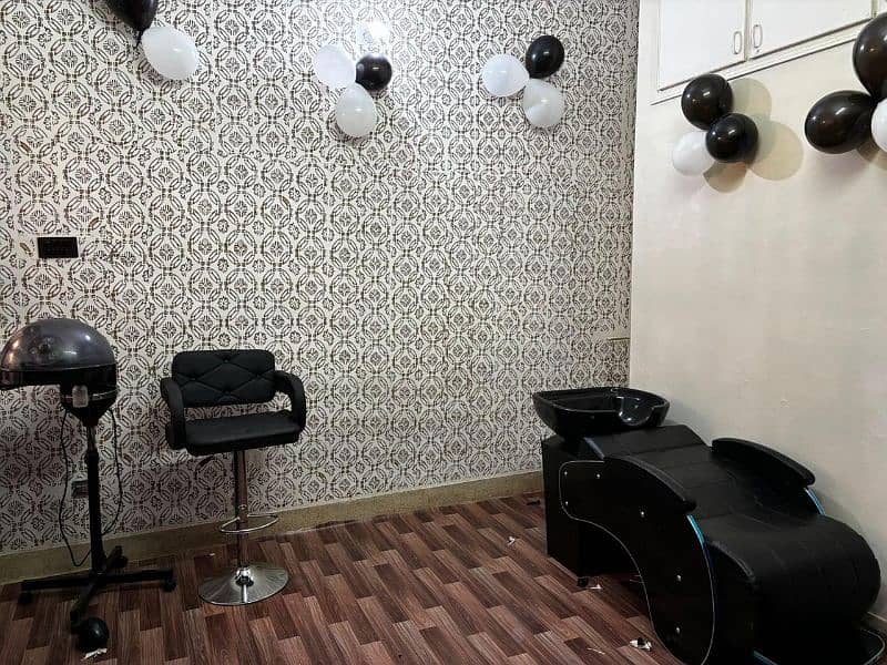 Beauty salon for sale 2