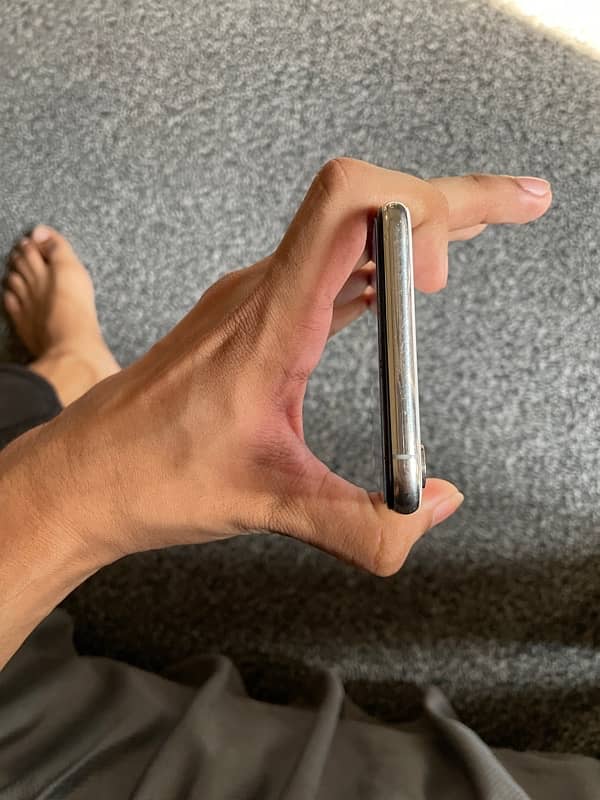 iphone xs Max 64gb zong sim permanent working 4