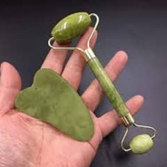 Gua sha And jade roller for your skin care