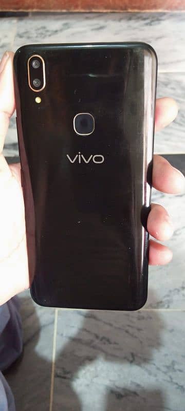 vivo y85A 4/64 for sale full OK figure print not working only call. 3