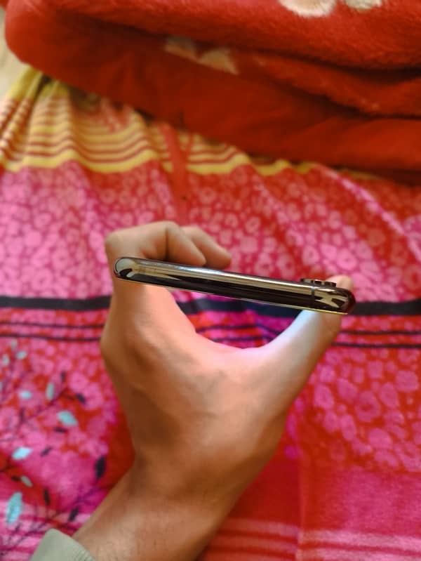 iphone XS MAX 256 5