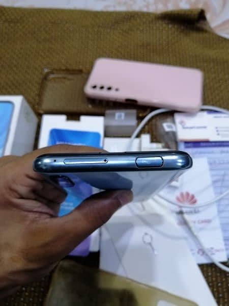 Huawei y9s 10 by 10 condition 2