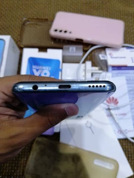 Huawei y9s 10 by 10 condition 3