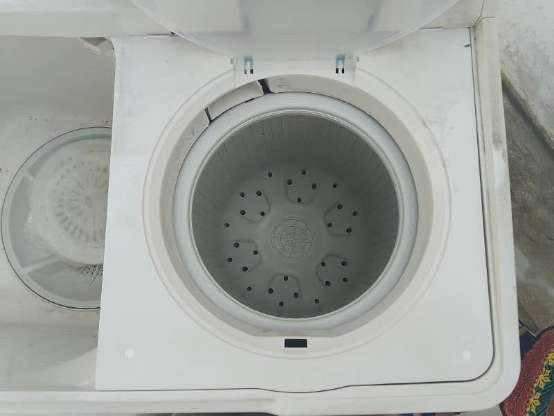 Haier 2n tub washing machine 2