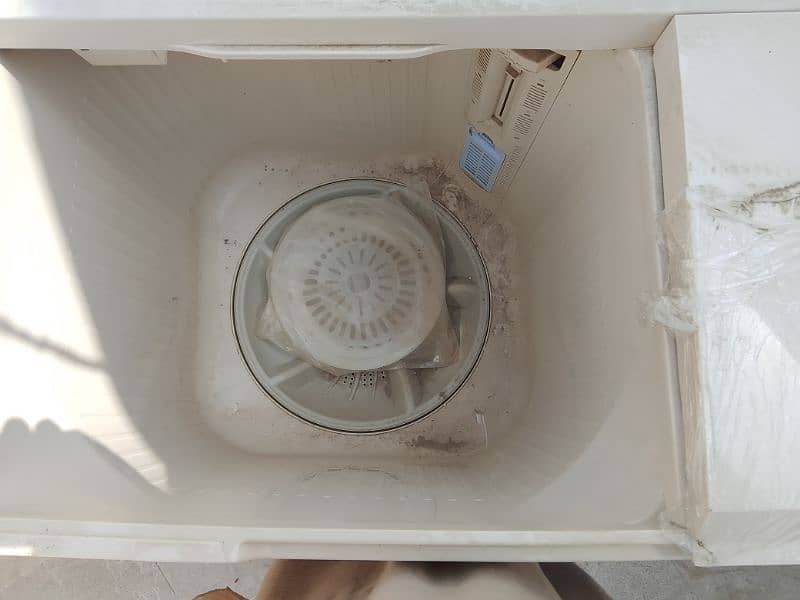 Haier 2n tub washing machine 3