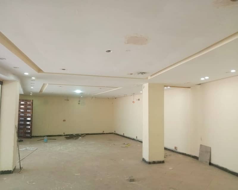 8 Marla Commercial Floor For Rent in Banker's Co-operative Society 4