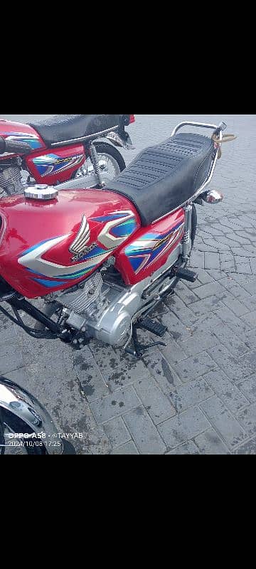 Honda 125 Good condition 3