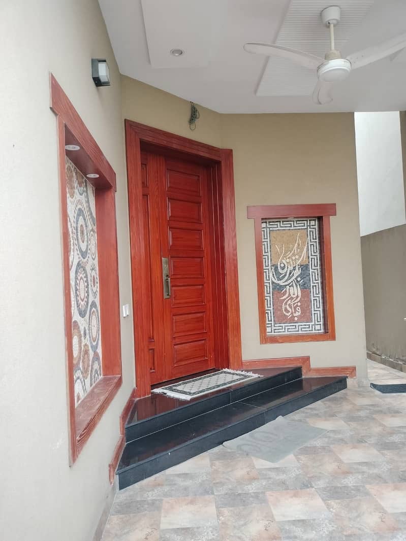 5 MARLA USED HOUSE ON TOP NOTCH LOCATION IN BLOCK G DHA 11 RABHAR PHASE 2 IS AVAILABLE FOR SALE 13