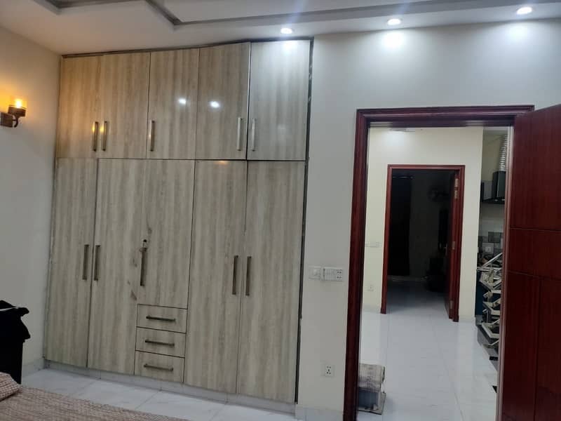 5 MARLA USED HOUSE ON TOP NOTCH LOCATION IN BLOCK G DHA 11 RABHAR PHASE 2 IS AVAILABLE FOR SALE 19