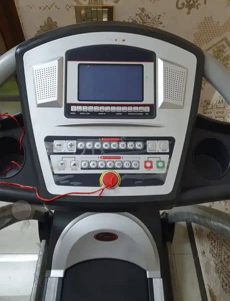 treadmill Apollo Air10 model urgent for sale 2