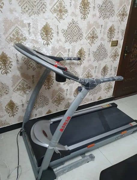 treadmill Apollo Air10 model urgent for sale 6