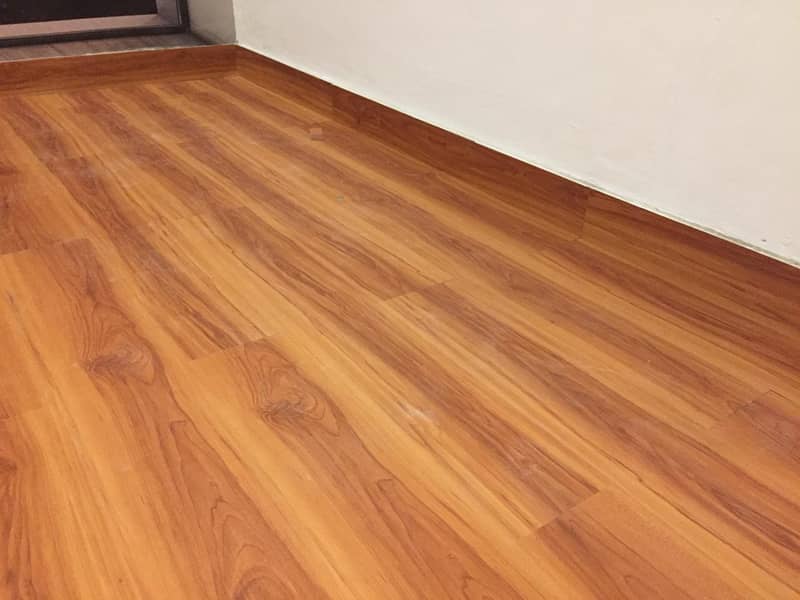 Wooden flooring vinyl floor glossy shiny floor/wallpers/window blinds 16