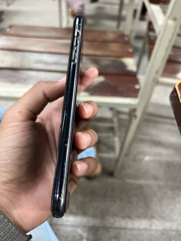 iPhone 7+ black colour,32 GB, PTA proved sale in faisalabad 1