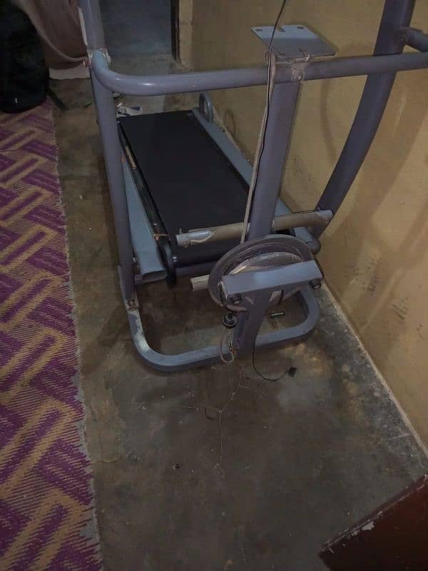 Treadmill Machine (Manual)  Gold Star Fitness USA 6