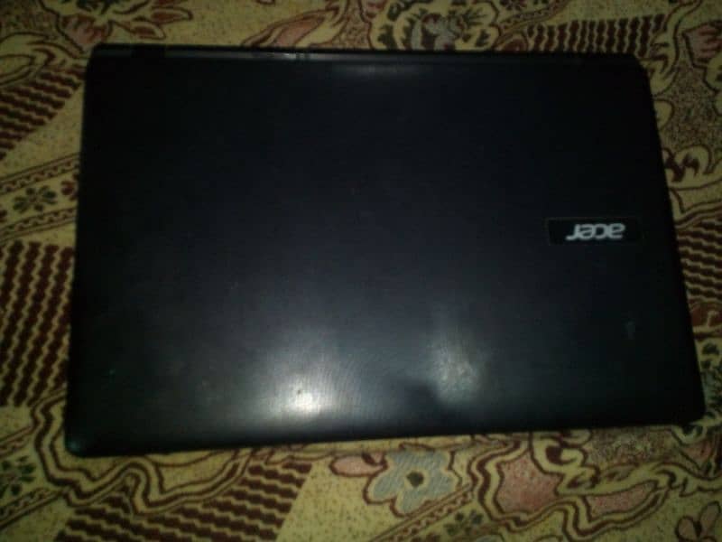 Acer aspire es1-531 laptop core I 5 3rd generation 0