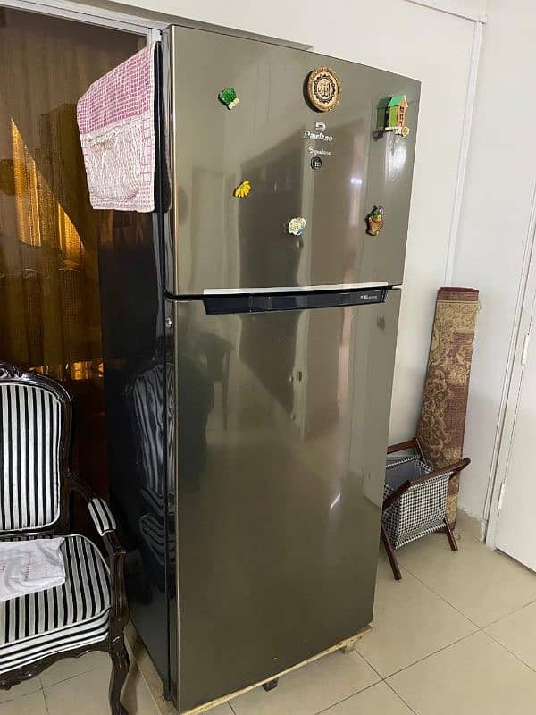 dowlance full size refrigerator 0