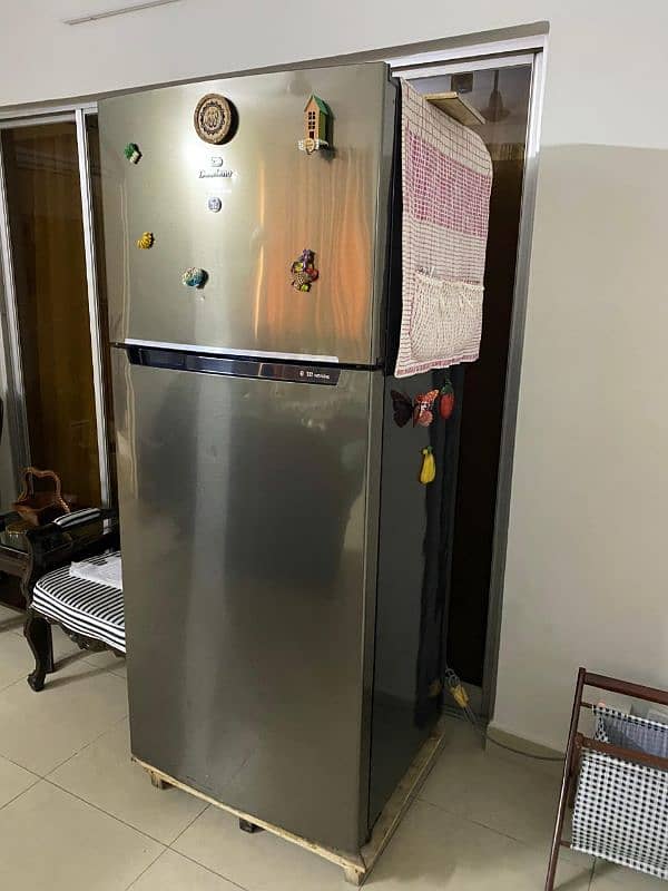 dowlance full size refrigerator 1