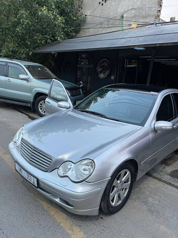 Mercedes C Class 2003 1