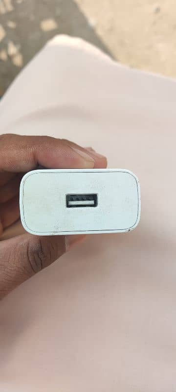 vivo v21e mobile charger 1