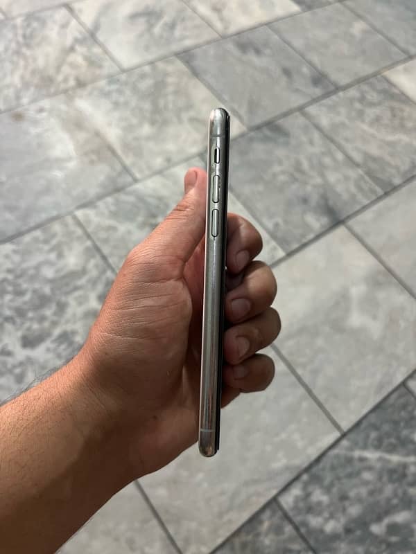 IPhone XS 256GB Non PTA 3