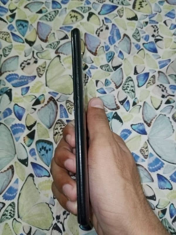 Vivo V11 4/128Gb with Box 4