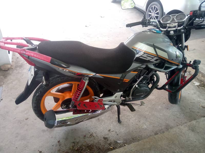 Honda CB 150F 2022 5