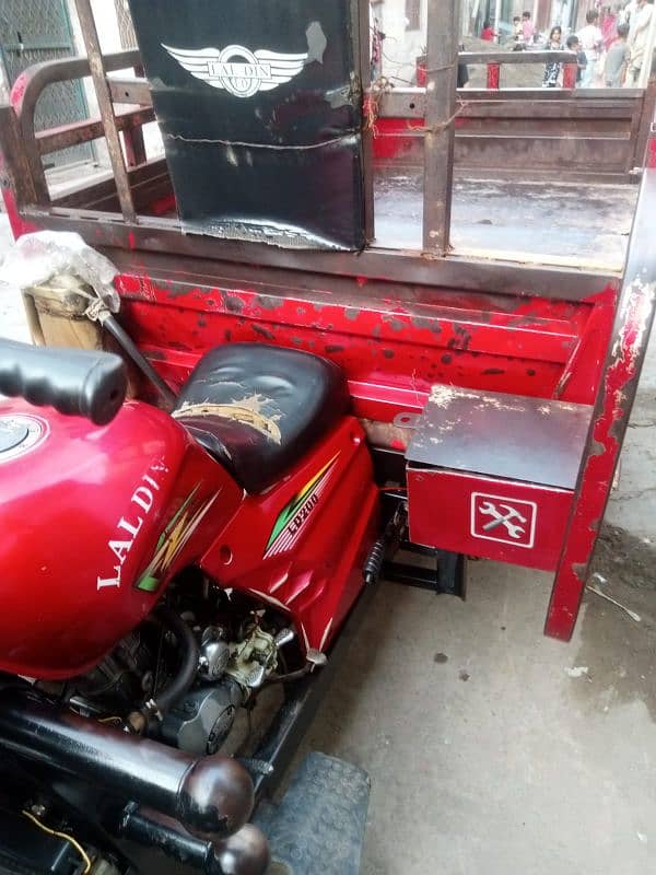 loader 200 cc 6