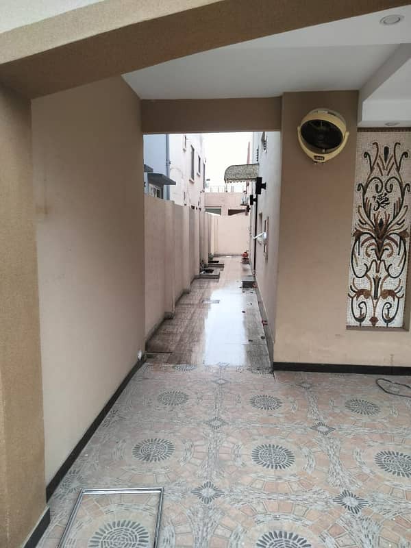 10 Marla House Sui Gas Available For Rent In Iris Block Sector C Bahria Town Lahore 6