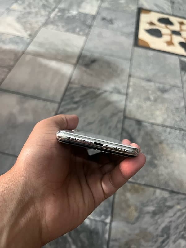 IPhone X 256GB Bypass 4