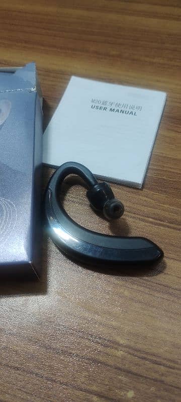 Bluetooth headset 0