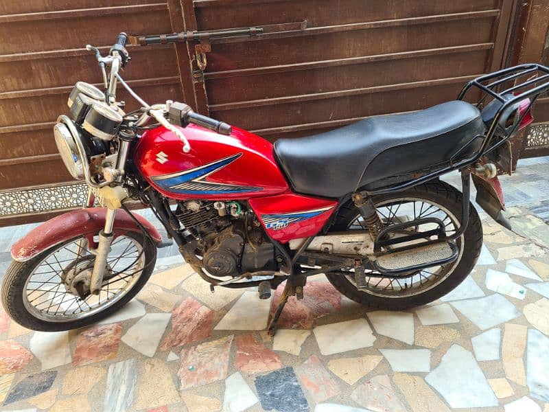 Suzuki GS 150 better than ybr honda  roadprince 0