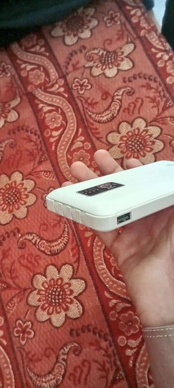 power Bank good condition (10,000 mAh battery) (number) 0303-8931100 1