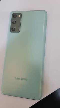 Samsung S20  FE 6 / 128 0